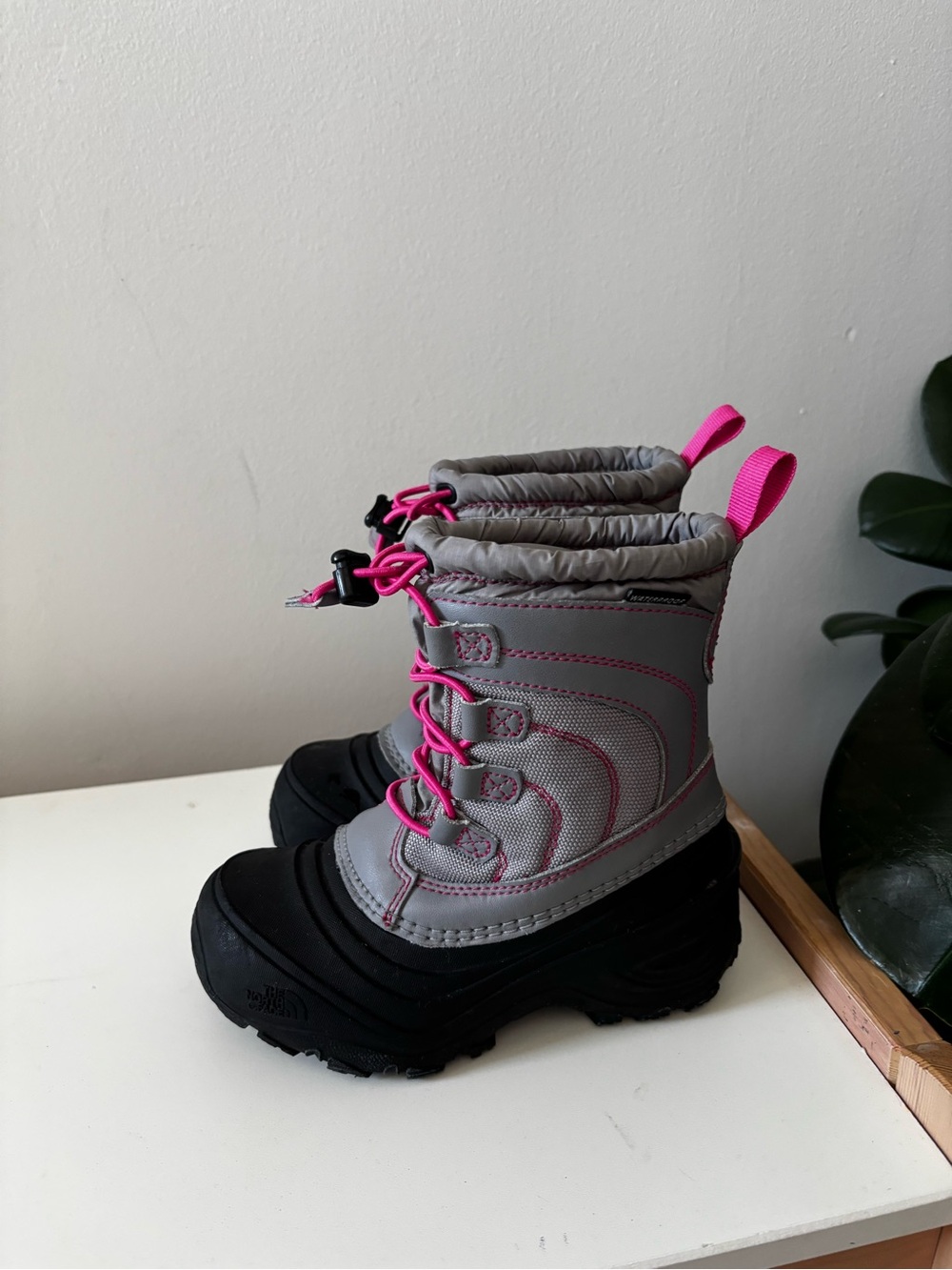 The North Face Kids' Insulated Snow Boots Alpenglow Size 11C